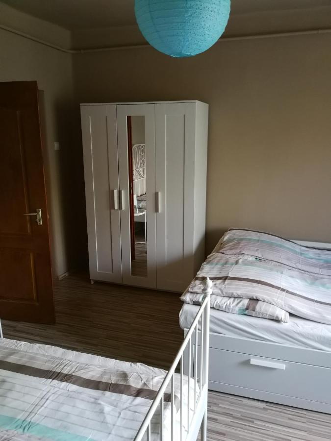 Zso-Ze Apartman Tiszafured Bagian luar foto