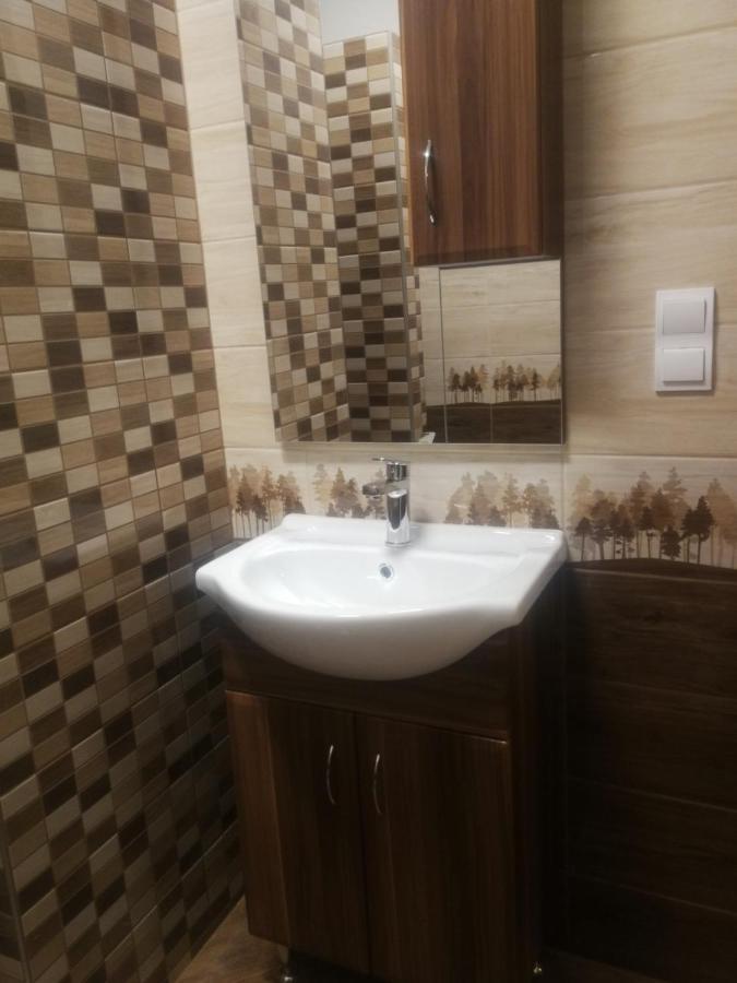 Zso-Ze Apartman Tiszafured Bagian luar foto