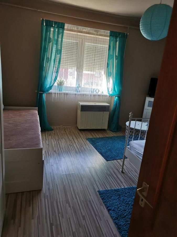 Zso-Ze Apartman Tiszafured Bagian luar foto