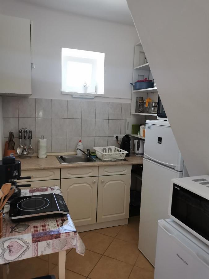 Zso-Ze Apartman Tiszafured Bagian luar foto